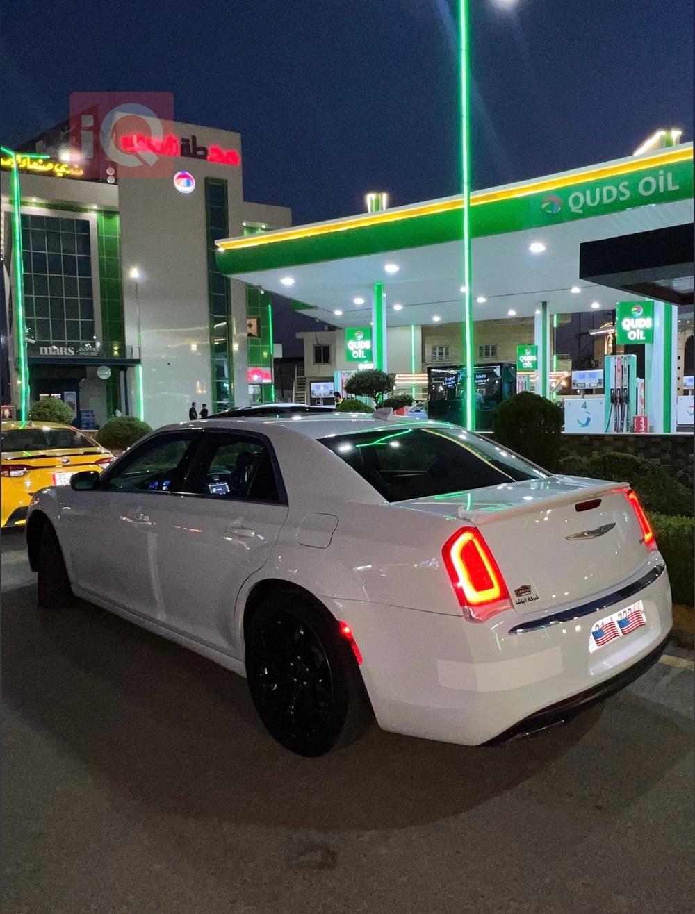 كرايسلر 300